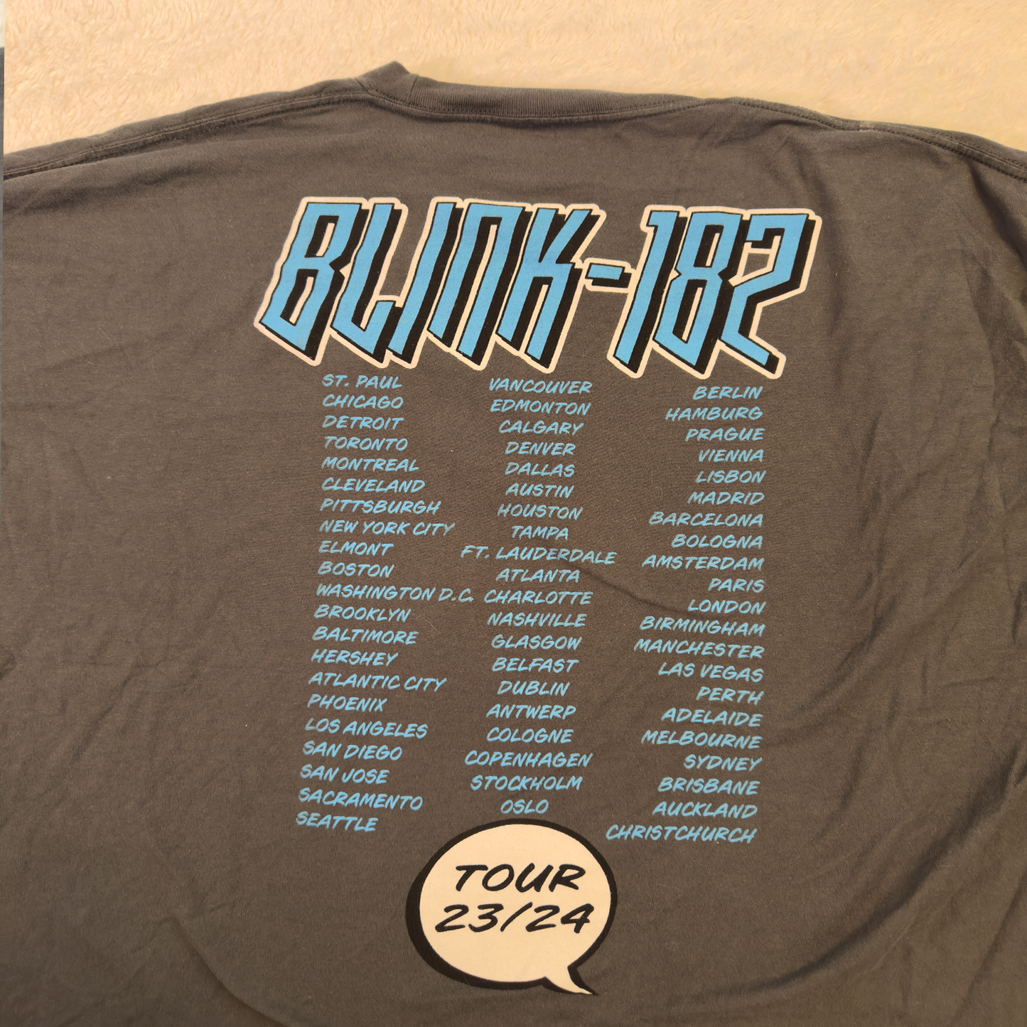 blink ups 182 • tee