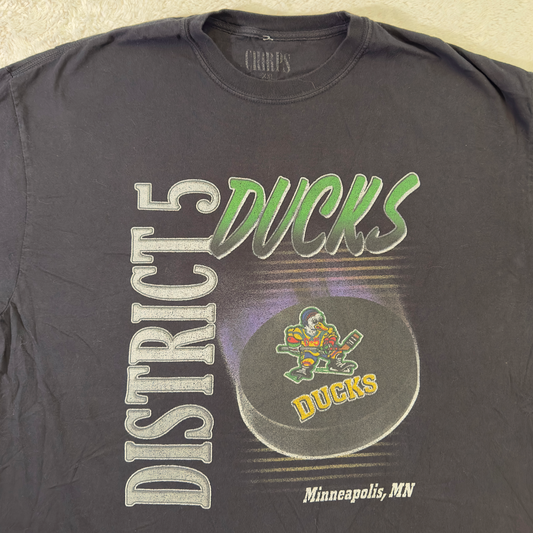 D5 • tee