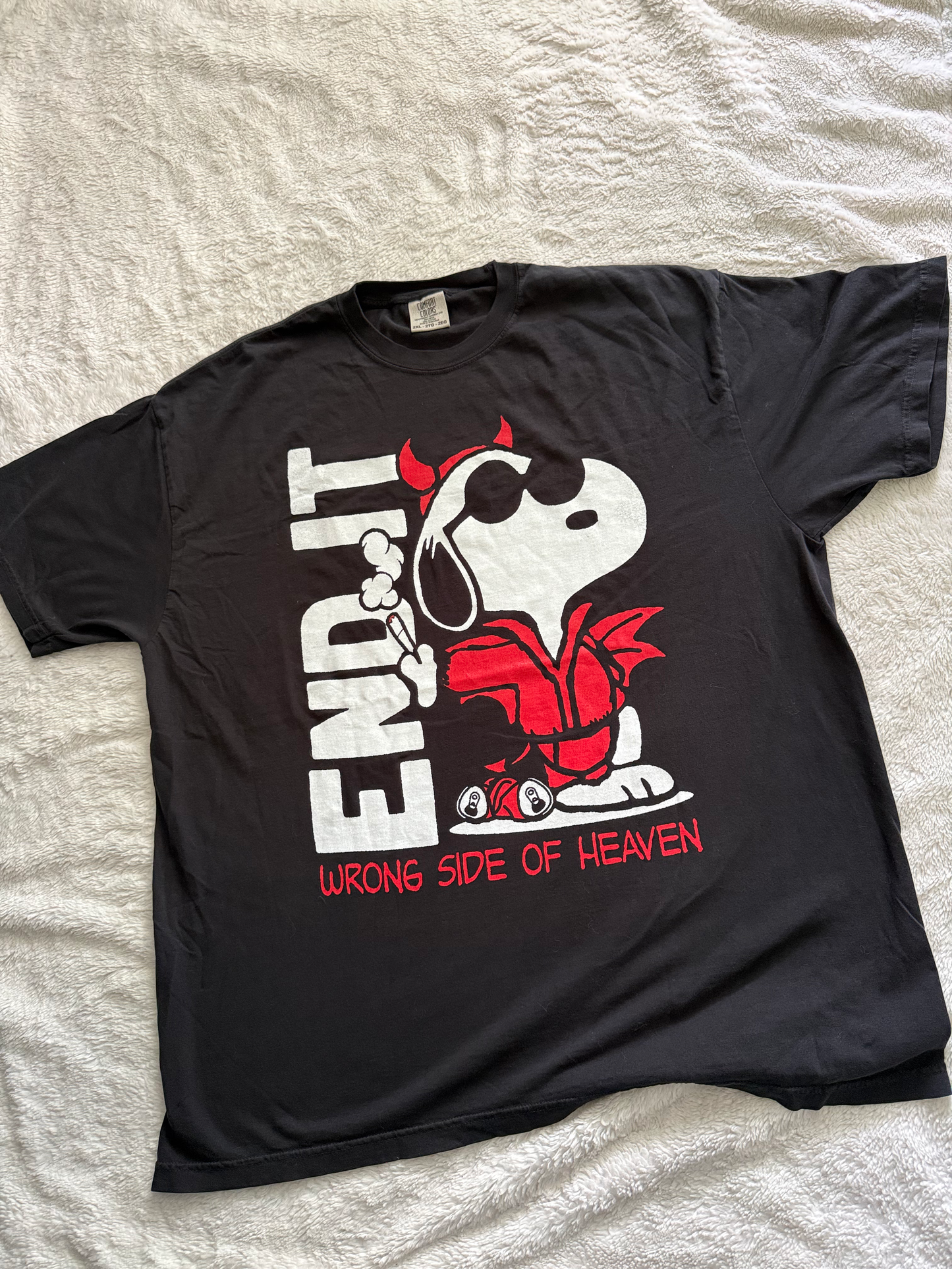 snoopy end it - tee