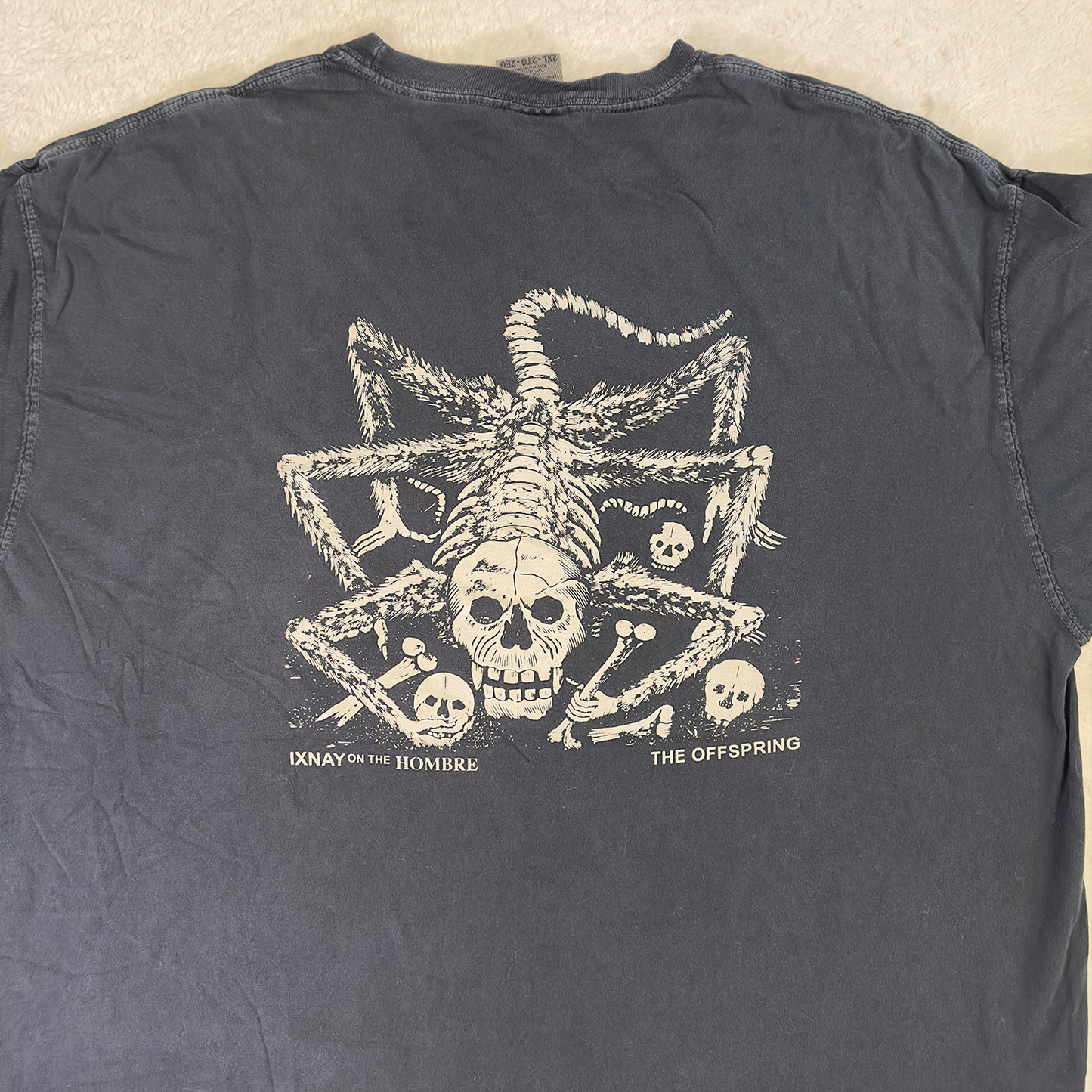 ixnay • tee