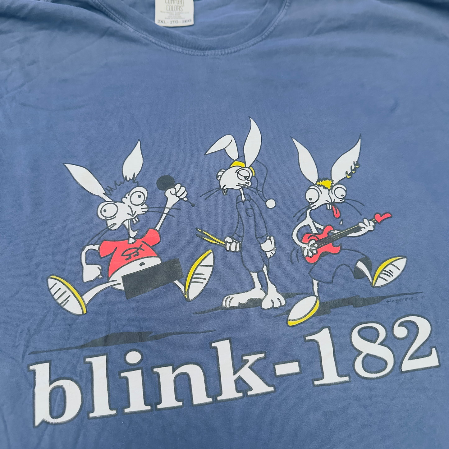 blink bunnies • tee