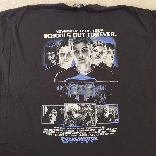 FACULTY • tee