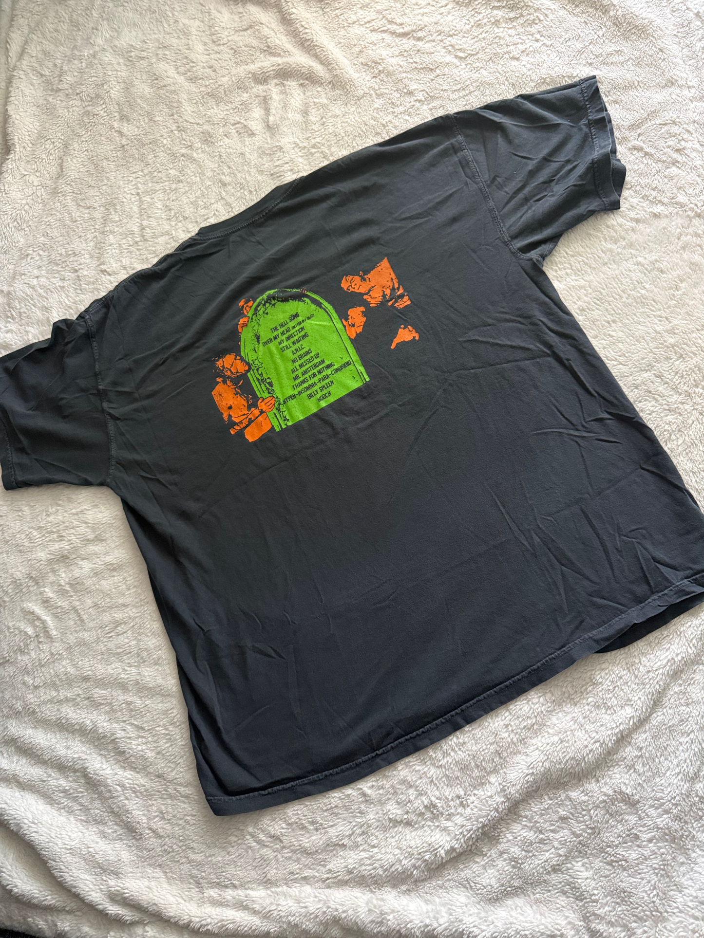 does this look infected - tee